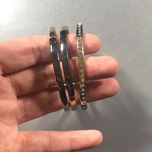 BEAUTIFUL 3 PIECE BRACELET SET!